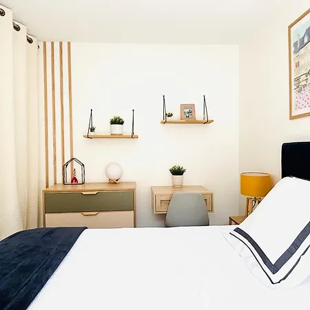 King Size Beds - 2 Bathrooms - 2 Free Parking Appartamento