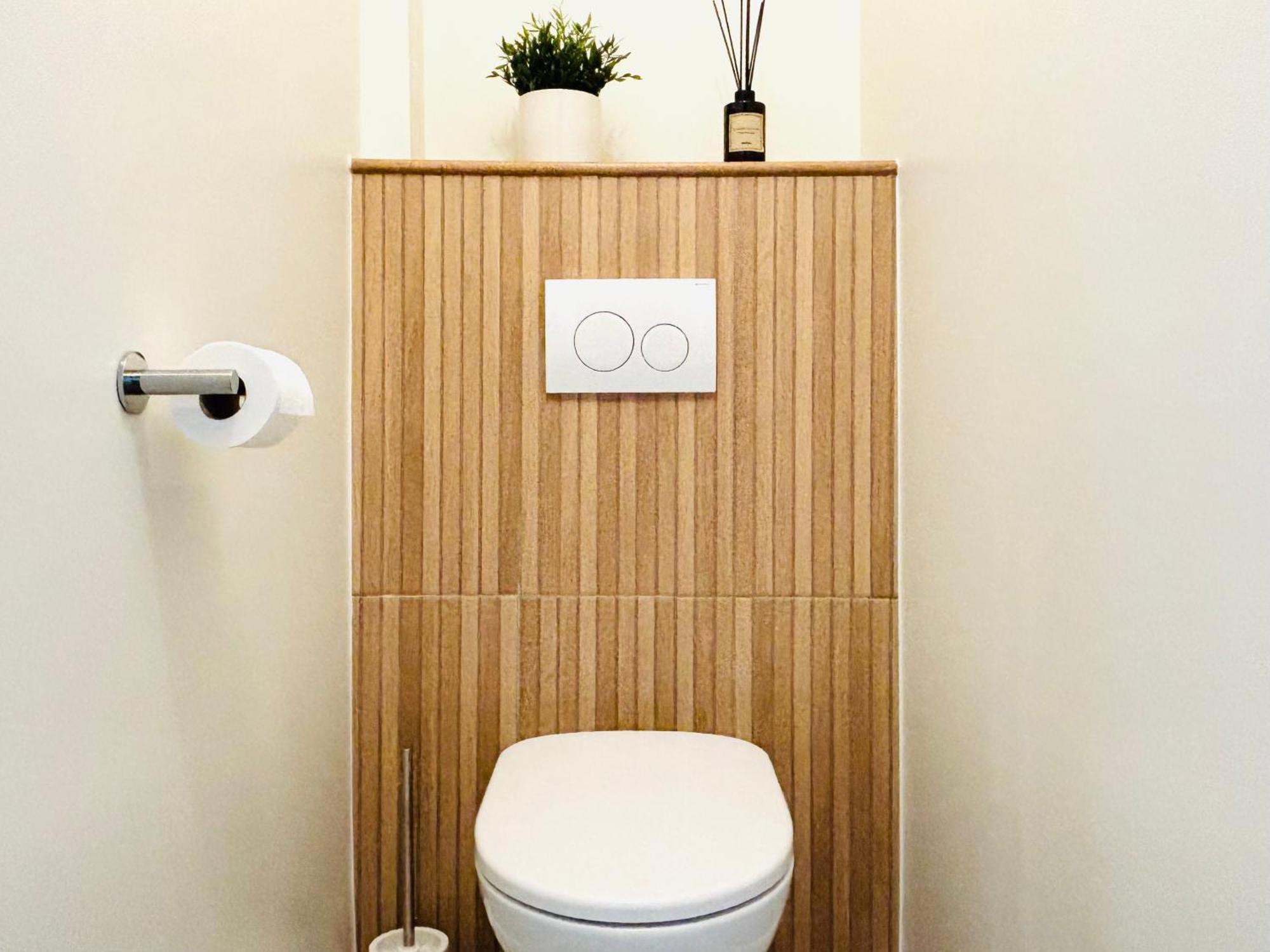 King Size Beds - 2 Bathrooms - 2 Free Parking Parigi